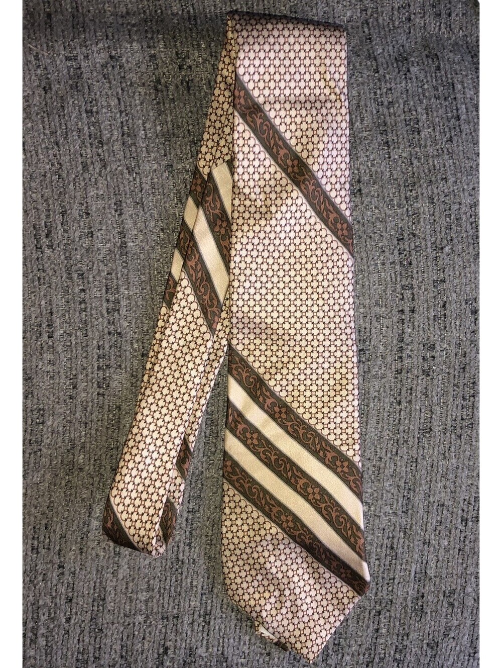 Yves Saint Laurent Striped Necktie 100% Silk YSL Paris Designer Mens Tie 54”